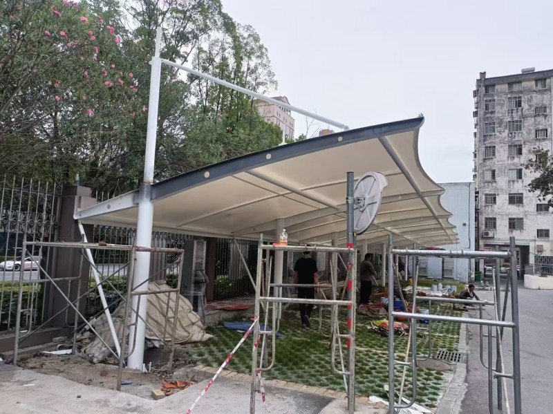 建邺区推拉雨棚定制厂家，仓库通道、卸货区移动伸缩棚搭建-1